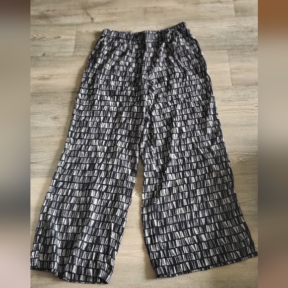 Reitmans High-Rise Gauze Pant - Picture 2 of 2